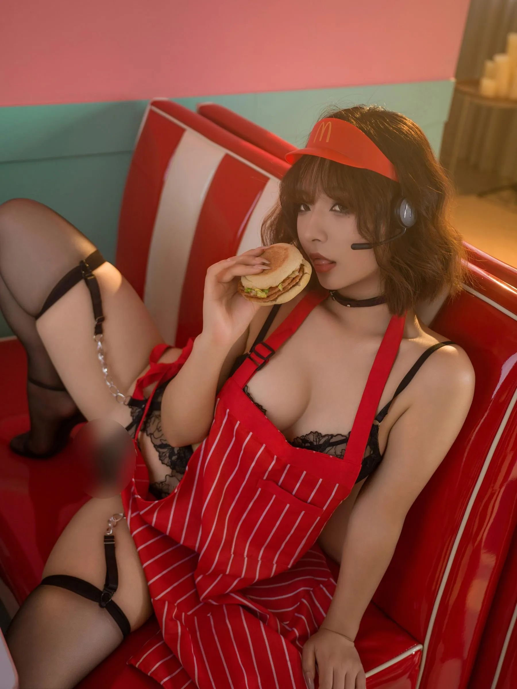 yuuhui玉汇 – NO.35 麦当劳的女服务员 [149P]插图
